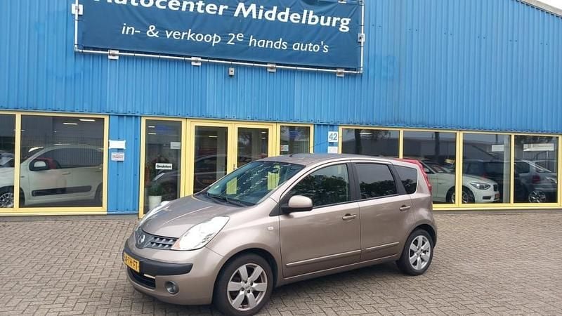 Hatchback Gebruikt 2006 Nissan Note MPV | € 1.750 (Eerlijke prijs) - Afbeelding 1/4