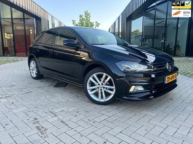 Zwart Gebruikt 2019 VW Polo R-line Hatchback | € 18.250 (Iets duurder) - Afbeelding 1/4