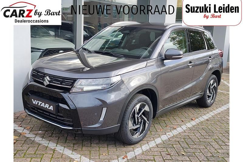 Grijs Nieuw 2025 Suzuki Vitara Style SUV | € 31.498 (Eerlijke prijs) - Afbeelding 1/4