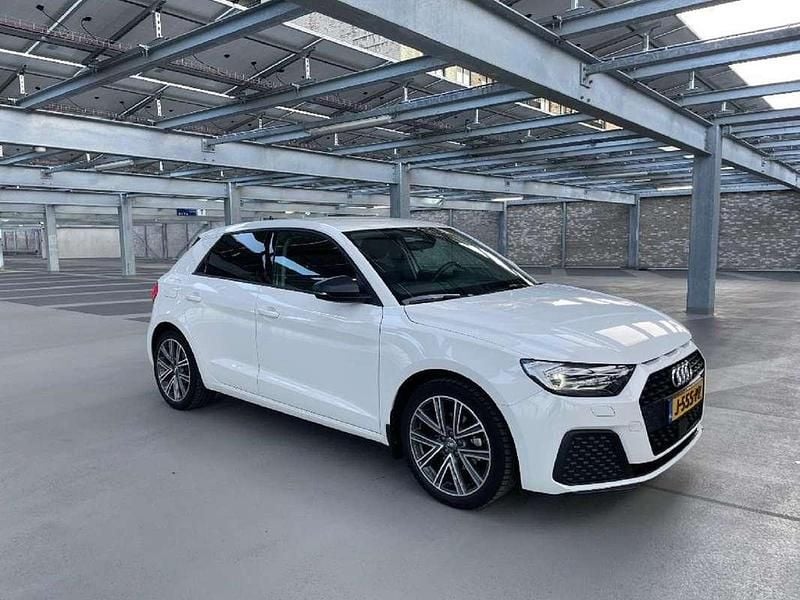 Wit Gebruikt 2019 Audi A1 Sportback Proline Hatchback | € 12.999 (Super prijs) - Afbeelding 1/4