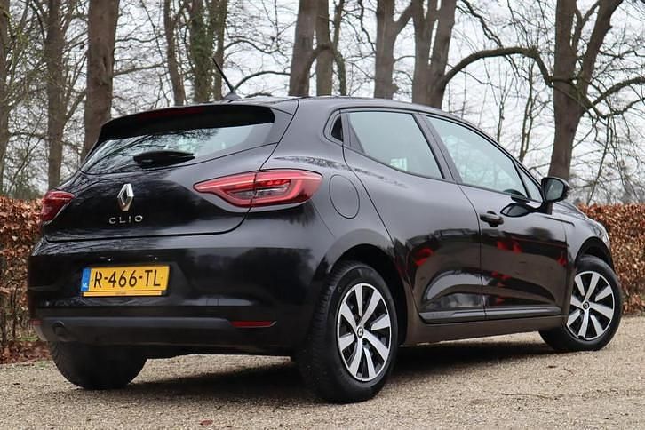 Occasion Renault Clio V Equilibre 92 PK (67 kW) 2022