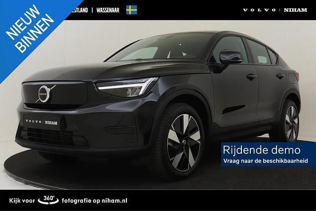 Zwart Occasion 2025 Volvo EC40 Plus SUV | € 45.845 (Super prijs) - Afbeelding 1/4