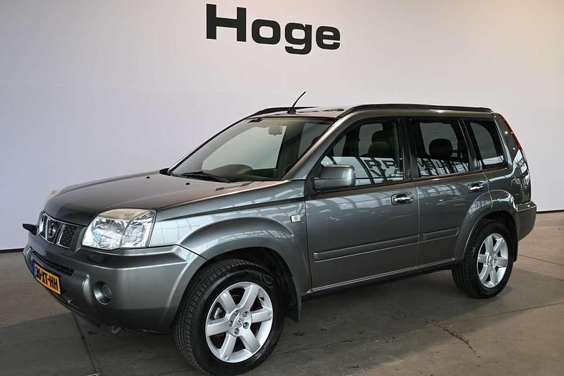 Grijs Gebruikt 2007 Nissan X-Trail Premium Edition SUV | € 6.440 - Afbeelding 1/4