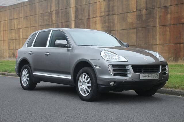 Grijs, metallic lak Gebruikt 2009 Porsche Cayenne SUV | € 18.945 (Iets duurder) - Afbeelding 1/4