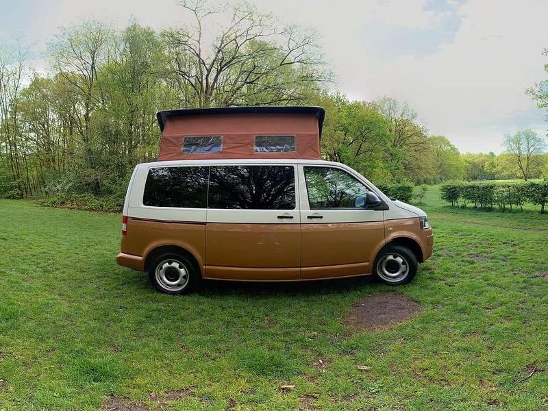 Brons Gebruikt 2014 VW T5 Van | € 35.000 - Afbeelding 1/1