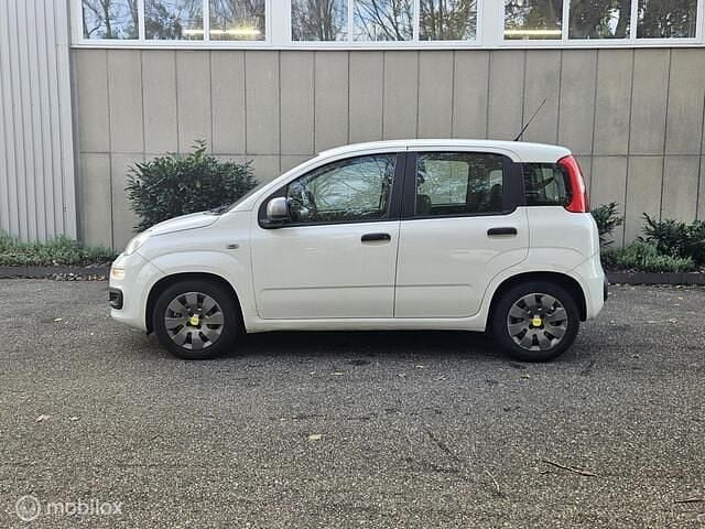 Wit Gebruikt 2014 Fiat Panda Pop Hatchback | € 2.950 (Goede deal) - Afbeelding 1/3
