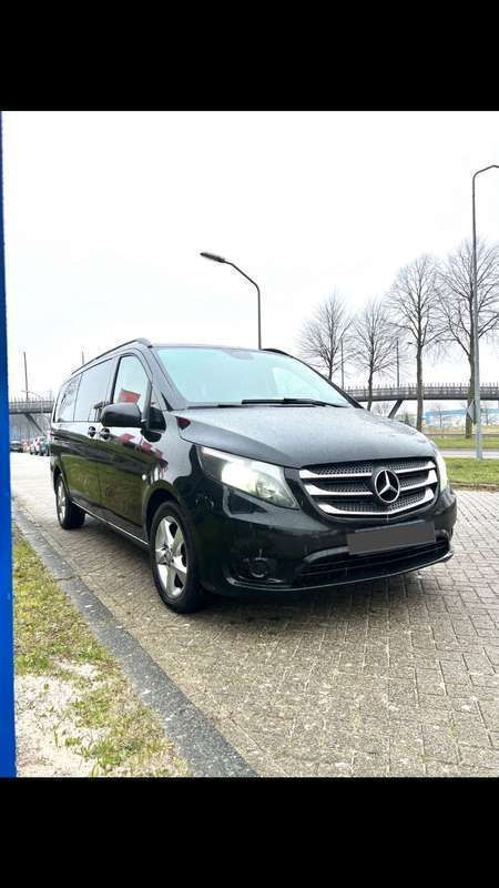 Zwart Gebruikt 2016 Mercedes Vito MPV | € 16.999 - Afbeelding 1/4