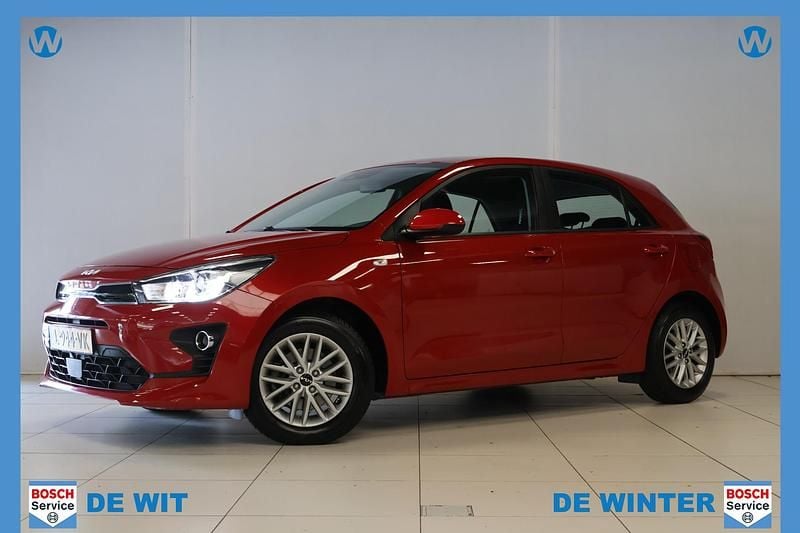 Rood Gebruikt 2021 Kia Rio Hatchback | € 16.998 (Eerlijke prijs) - Afbeelding 1/4