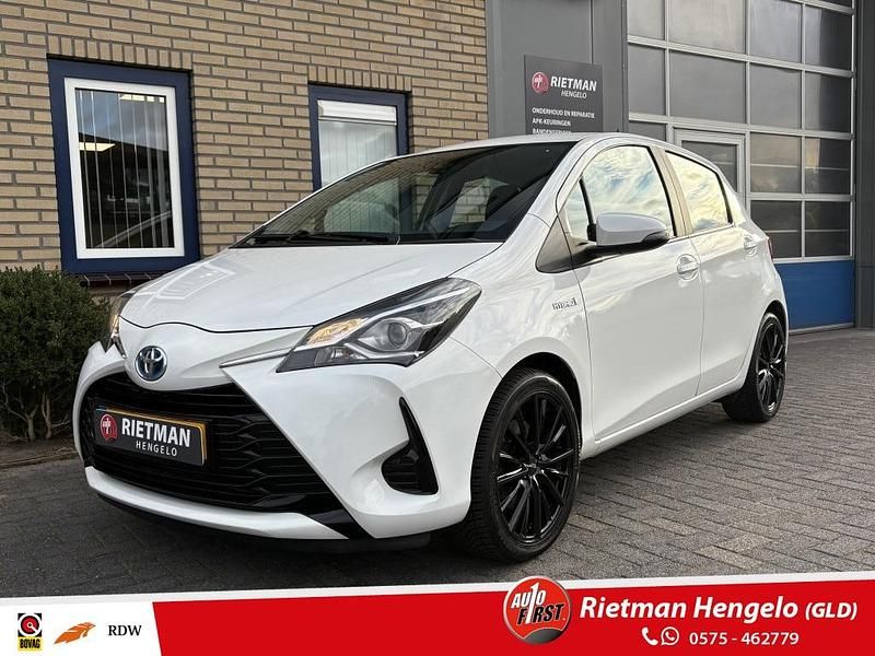 Wit Gebruikt 2019 Toyota Yaris Active Hatchback | € 13.950 (Eerlijke prijs) - Afbeelding 1/4