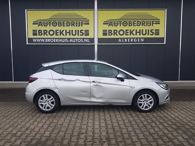 Occasion Opel Astra Edition 105 PK (77 kW) 2016 Grijs (metallic) Hatchback
