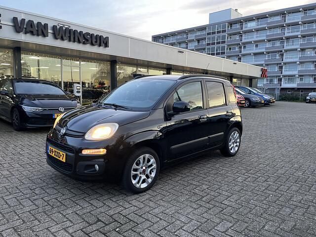 Zwart Gebruikt 2012 Fiat Panda Lounge Hatchback | € 4.250 (Eerlijke prijs) - Afbeelding 1/4