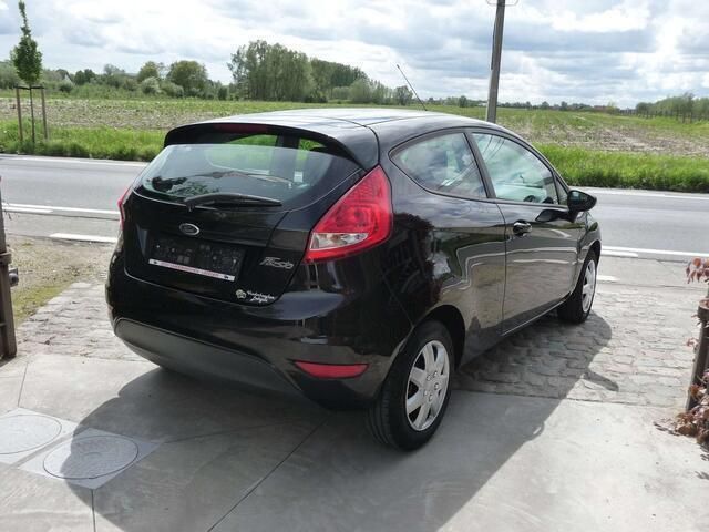 Occasion Ford Fiesta Ambiente 2011 Zwart Hatchback
