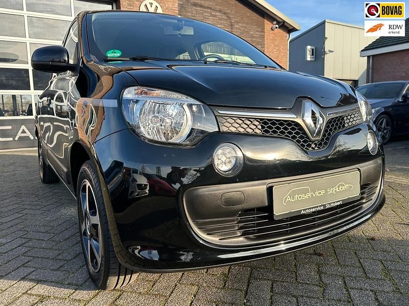 Zwart (metallic) Gebruikt 2018 Renault Twingo LIMITED Hatchback | € 8.450 (Eerlijke prijs) - Afbeelding 1/4