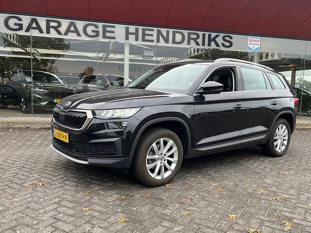 Zwart Gebruikt 2023 Skoda Kodiaq Business Line SUV | € 35.645 (Goede deal) - Afbeelding 1/4