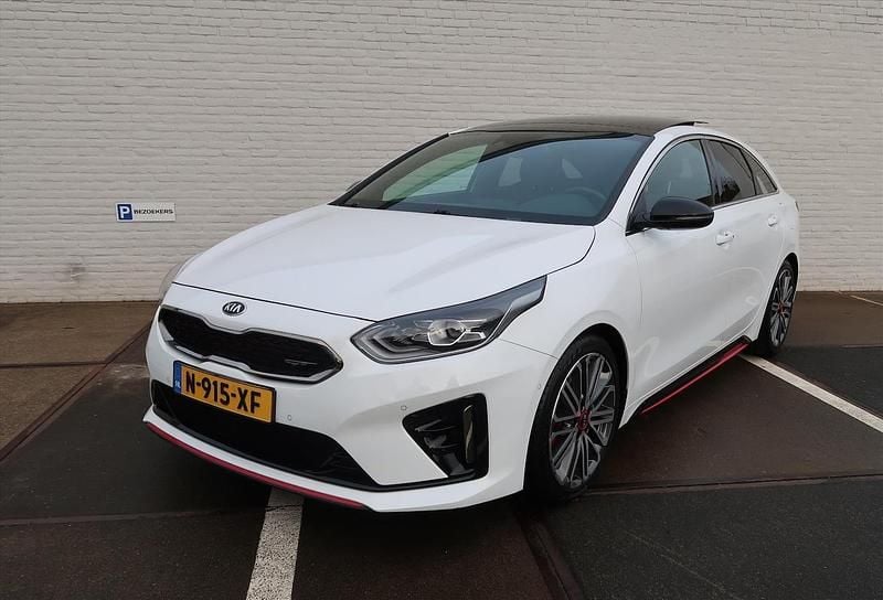 Wit Gebruikt 2022 Kia ProCeed Stationwagen | € 22.950 (Super prijs) - Afbeelding 1/4