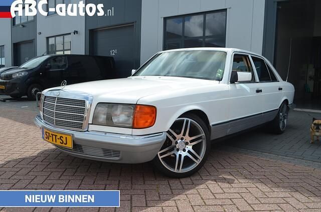 Wit Gebruikt 1981 Mercedes 300 AMG Sedan | € 10.945 - Afbeelding 1/4