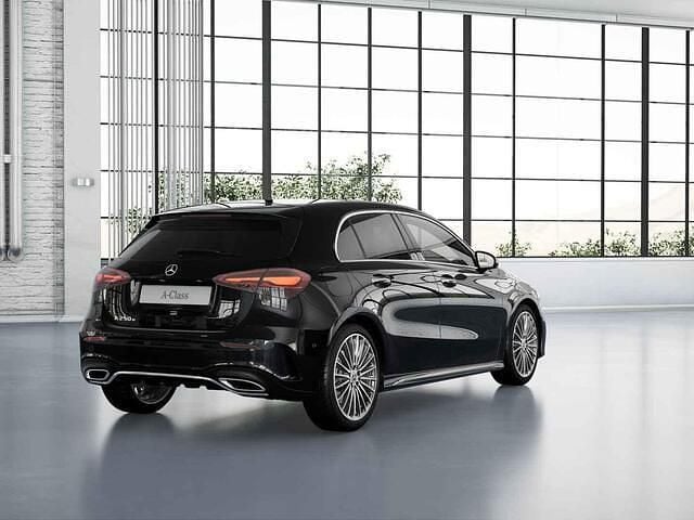 Nieuw Mercedes A250 Business 163 PK (119 kW) 2026 Zwart Hatchback