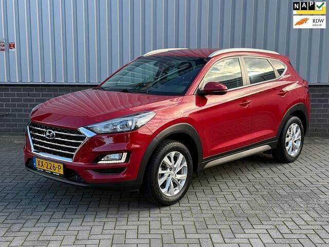 Rood Occasion 2019 Hyundai Tucson Comfort SUV | € 18.249 (Eerlijke prijs) - Afbeelding 1/4