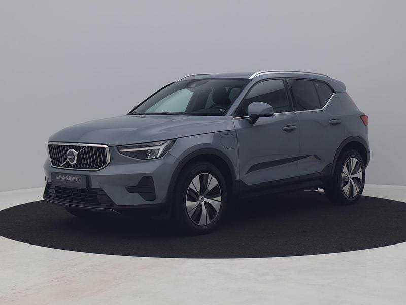 Grijs Gebruikt 2023 Volvo XC40 Inscription SUV | € 25.900 (Super prijs) - Afbeelding 1/4