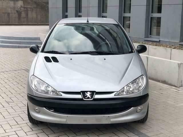 Occasion Peugeot 206 73 PK (53 kW) 2005 Grijs Sedan