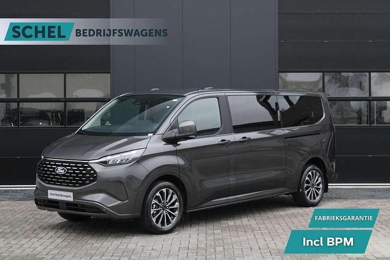 Grijs Occasion 2025 Ford Tourneo Titanium X MPV | € 59.950 (Super prijs) - Afbeelding 1/4