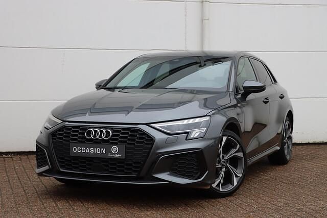 Occasion Audi A3 Sportback Basis 204 PK (150 kW) 2022 Grijs Hatchback