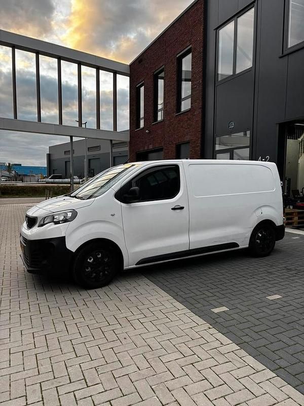 Occasion 2017 Peugeot Expert Van | € 9.750 (Duur) - Afbeelding 1/4