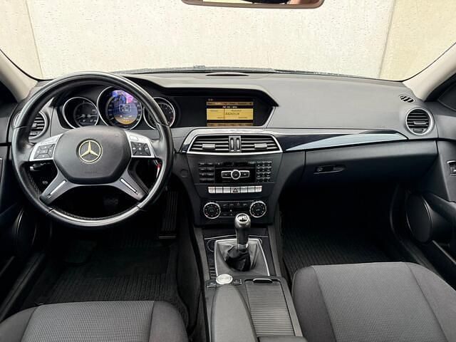 Occasion Mercedes C180 Elegance 157 PK (115 kW) 2011 Zwart, metallic lak Stationwagen