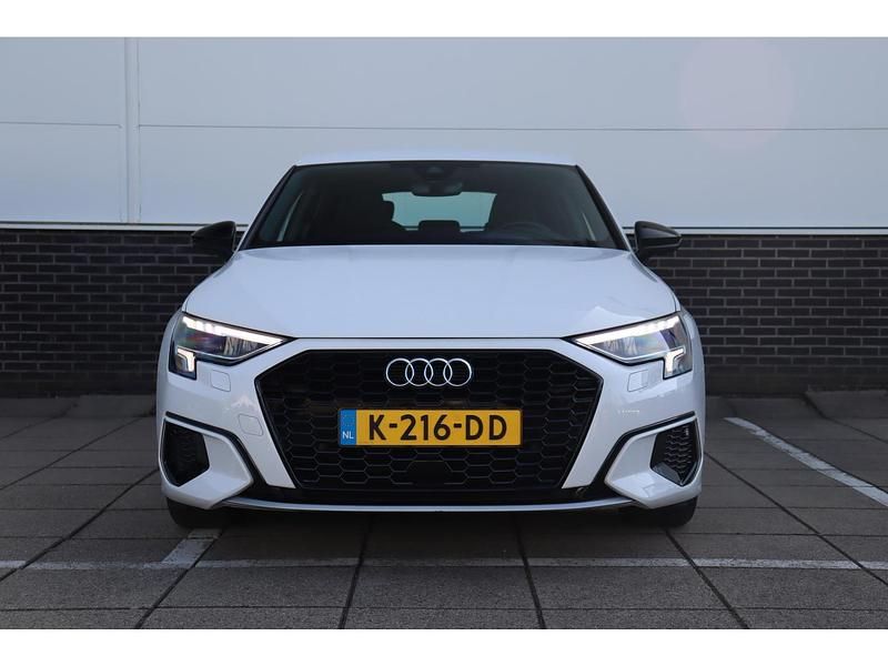 Occasion Audi A3 Sportback Business 110 PK (80 kW) 2020 Wit Hatchback