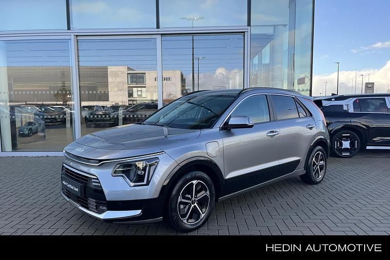 Grijs Gebruikt 2025 Kia Niro SUV | € 38.745 (Eerlijke prijs) - Afbeelding 1/4