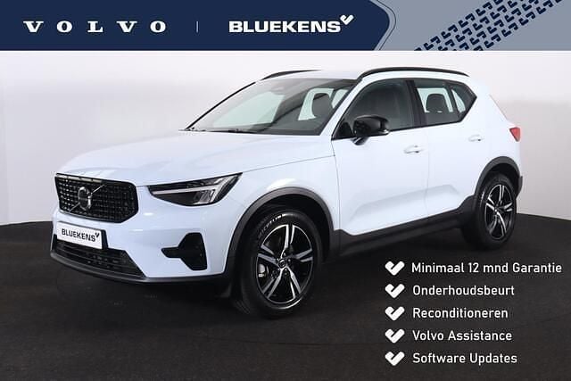 Blauw Gebruikt 2025 Volvo XC40 Plus SUV | € 45.900 (Eerlijke prijs) - Afbeelding 1/4