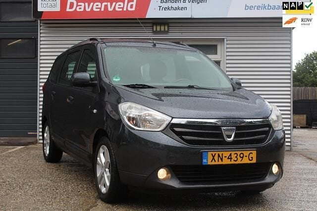 Grijs Gebruikt 2013 Dacia Lodgy Prestige MPV | € 4.490 (Goede deal) - Afbeelding 1/4