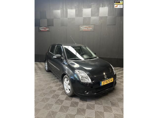 Zwart Gebruikt 2010 Suzuki Swift Limited Hatchback | € 2.450 (Eerlijke prijs) - Afbeelding 1/4