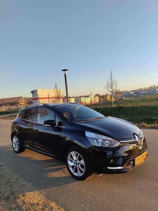 Occasion Renault Clio GrandTour LIMITED 90 PK (66 kW) 2017 Zwart Stationwagen
