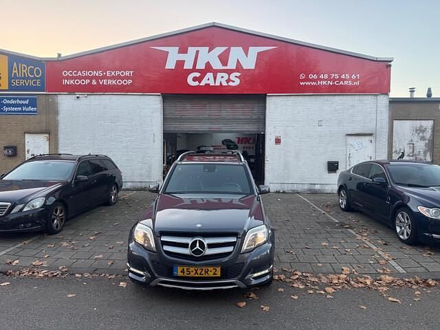 Grijs Gebruikt 2012 Mercedes GLK220 Ambition SUV | € 9.450 (Eerlijke prijs) - Afbeelding 1/4
