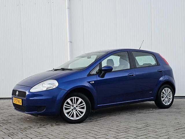 Occasion Fiat Grande Punto 77 PK (56 kW) 2006 Blauw (metallic) Hatchback