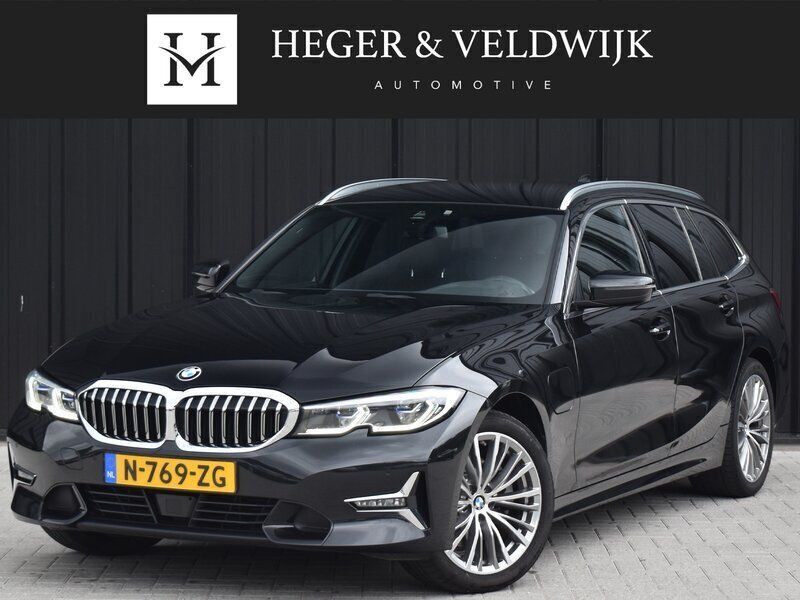 Zwart Gebruikt 2022 BMW 320 Stationwagen | € 23.800 (Super prijs) - Afbeelding 1/4