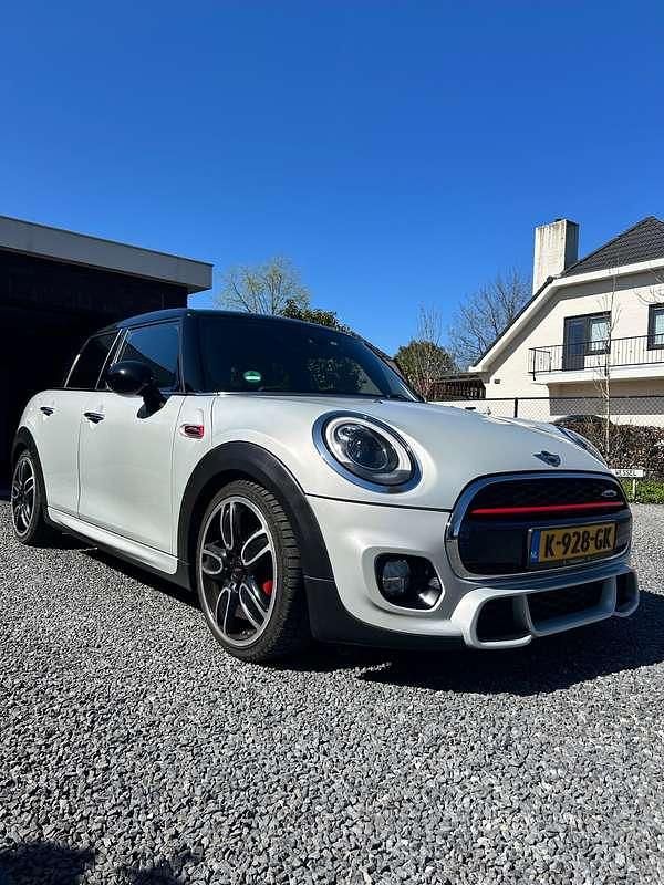 Wit Gebruikt 2018 Mini John Cooper Works Hatchback | € 15.500 (Eerlijke prijs) - Afbeelding 1/4