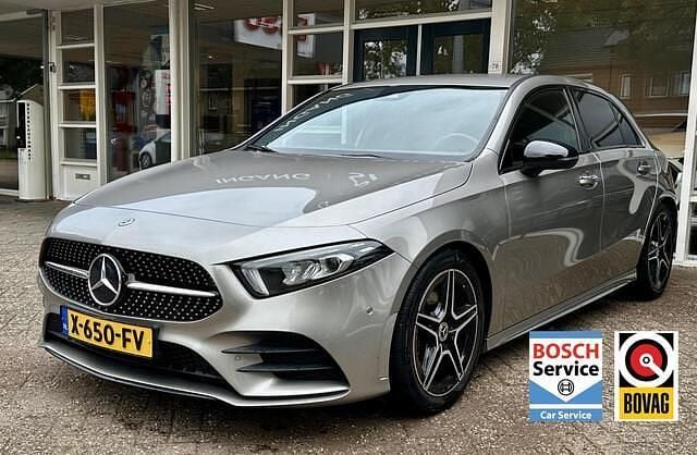 Grijs Gebruikt 2019 Mercedes A220 AMG line Hatchback | € 23.800 (Super prijs) - Afbeelding 1/4
