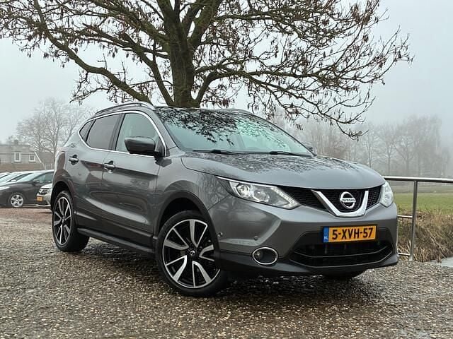 Grijs Occasion 2014 Nissan Qashqai Tekna SUV | € 11.975 (Eerlijke prijs) - Afbeelding 1/4