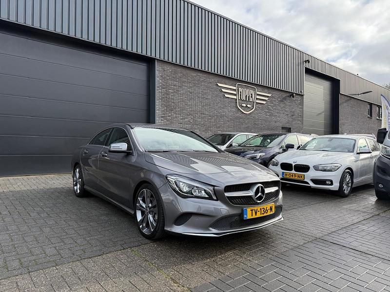 Occasion Mercedes CLA180 Business 123 PK (90 kW) 2018 Grijs Sedan