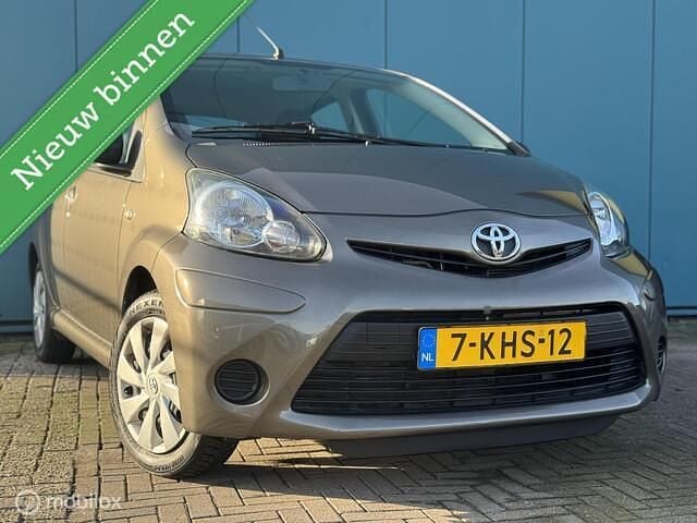 Occasion Toyota Aygo Comfort 68 PK (50 kW) 2013 Bruin Hatchback
