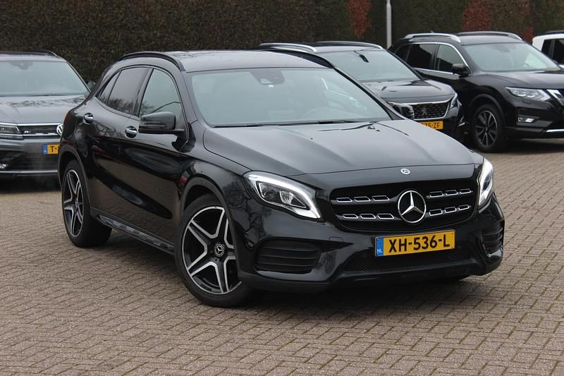 Occasion Mercedes GLA180 Business 123 PK (90 kW) 2019 Zwart SUV