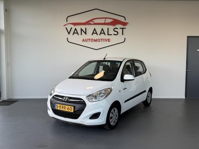 Wit, metallic lak Gebruikt 2013 Hyundai i10 Hatchback | € 2.950 (Eerlijke prijs) - Afbeelding 1/4