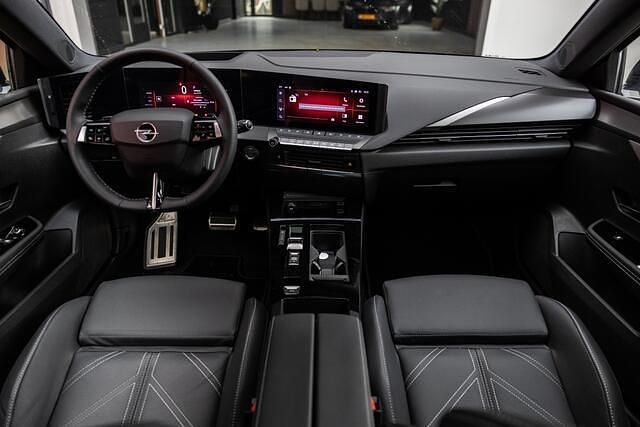 Occasion Opel Astra Ultimate 150 PK (110 kW) 2023 Geel Hatchback