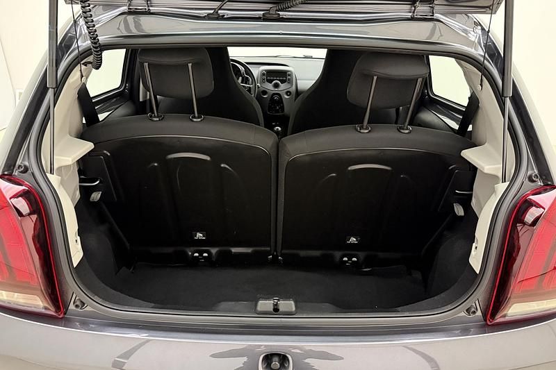 Occasion Peugeot 108 Active 72 PK (52 kW) 2021 Grijs Hatchback