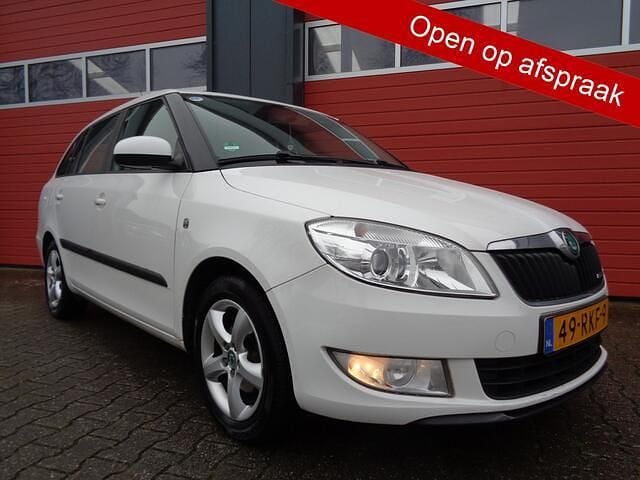 Wit Occasion 2011 Skoda Fabia GreenLine Stationwagen | € 1.450 (Goede deal) - Afbeelding 1/4