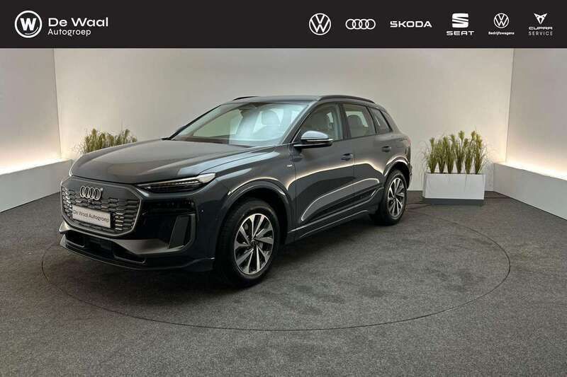 Grijs Nieuw 2025 Audi Q6 e-tron Advanced SUV | € 64.989 (Super prijs) - Afbeelding 1/4