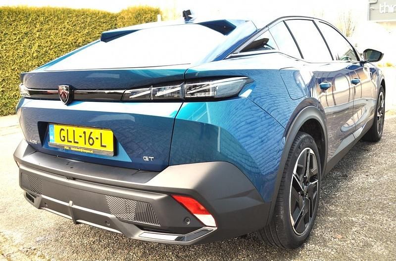 Occasion Peugeot 408 GT 131 PK (96 kW) 2024 Blauw Sedan