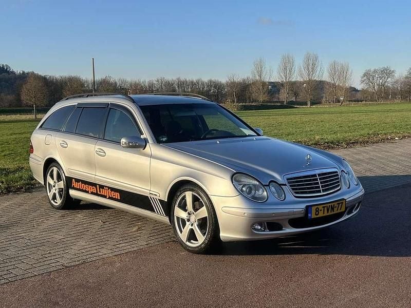 Occasion Mercedes E240 Classic 177 PK (130 kW) 2003 Grijs Stationwagen